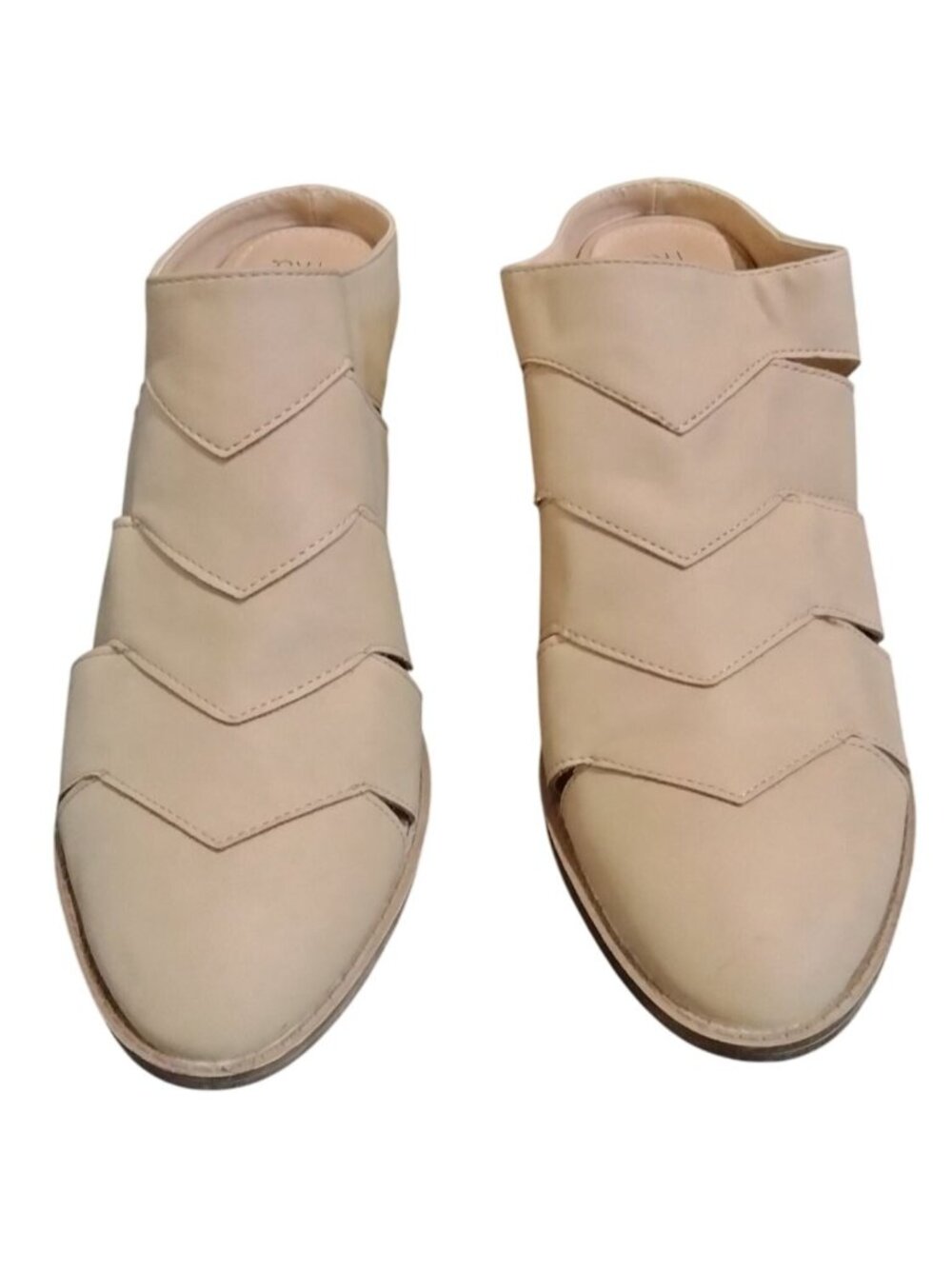 Time And Tru Size 9.5 Sandals Backless Block Heel Mules Beige Chevron Design